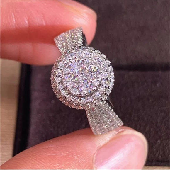 NEW Sterling Silver Diamond Cubic Zirconia Ring - Picture 3 of 8